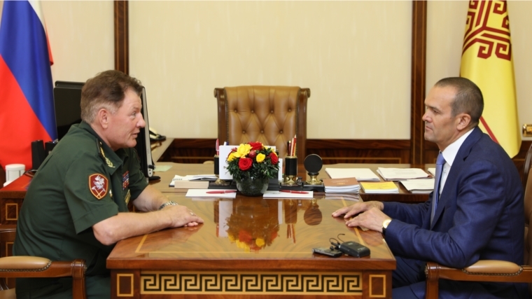 Глава Чувашии встретился с командующим Приволжским округом войск национальной гвардии Российской Федерации